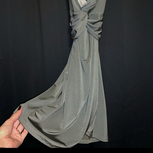 ✨NWT Blue Blush Olive Green Satin Twist Dress - Picture 6 of 6